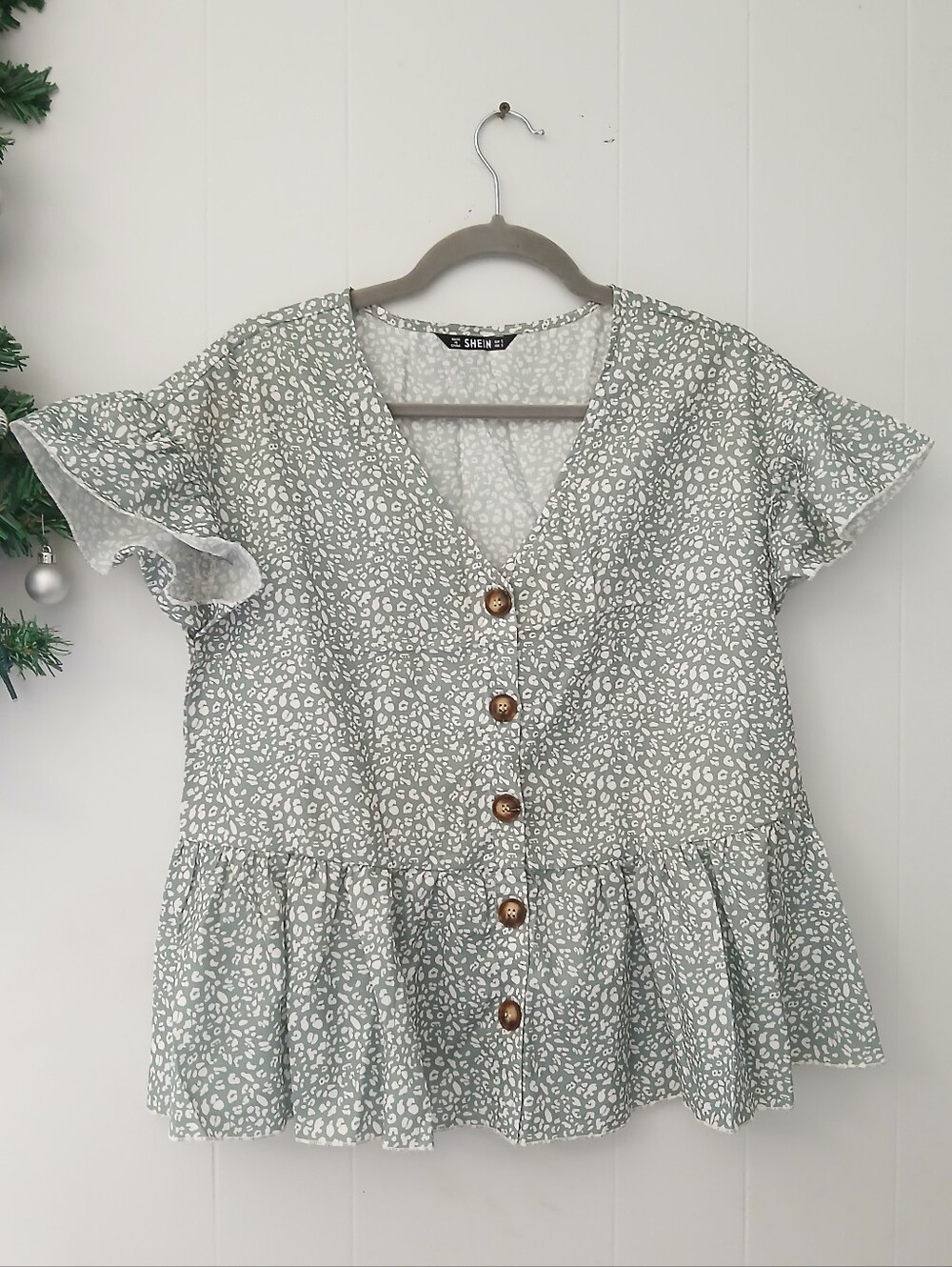 Shein Sage Green Printed Button-Front Peplum Top